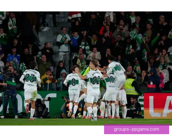 西甲第十三轮埃尔切逼平皇马卫冕之路再起波澜两球顽强战平引发争议 西甲第十三轮埃尔切逼平皇马卫冕之路再起波澜两球顽强战平引发争议